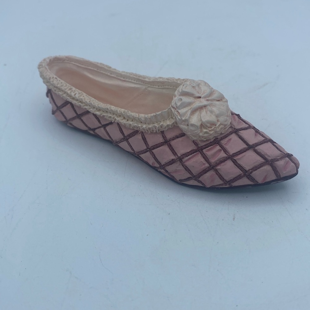 VTG 1999 Raine Just the Right Shoe Truffle pink slipper miniature shoe 4”